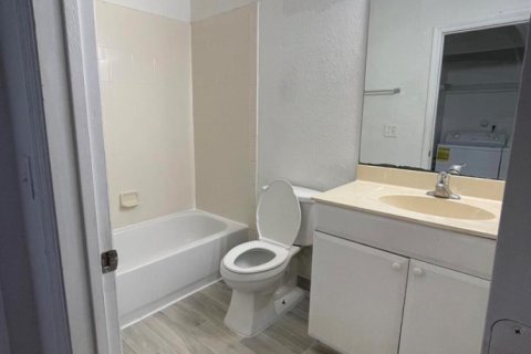 Townhouse in West Palm Beach, Florida 3 bedrooms, 124.3 sq.m. № 2086563 - photo 8