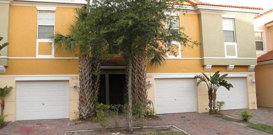 Townhouse in West Palm Beach, Florida 3 bedrooms, 124.3 sq.m. № 2086563