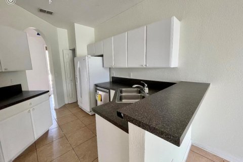 Townhouse in West Palm Beach, Florida 3 bedrooms, 124.3 sq.m. № 2086563 - photo 2