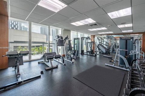 Condominio en venta en Miami, Florida, 1 dormitorio, 98.1 m2 № 2063042 - foto 25