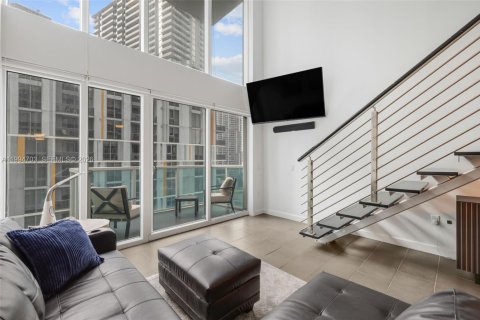 Condominio en venta en Miami, Florida, 1 dormitorio, 98.1 m2 № 2063042 - foto 8