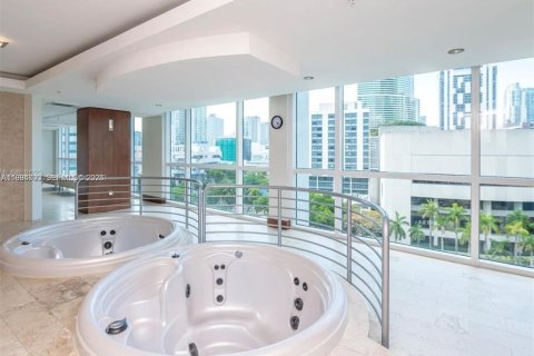 Condominio en venta en Miami, Florida, 1 dormitorio, 98.1 m2 № 2063042 - foto 29