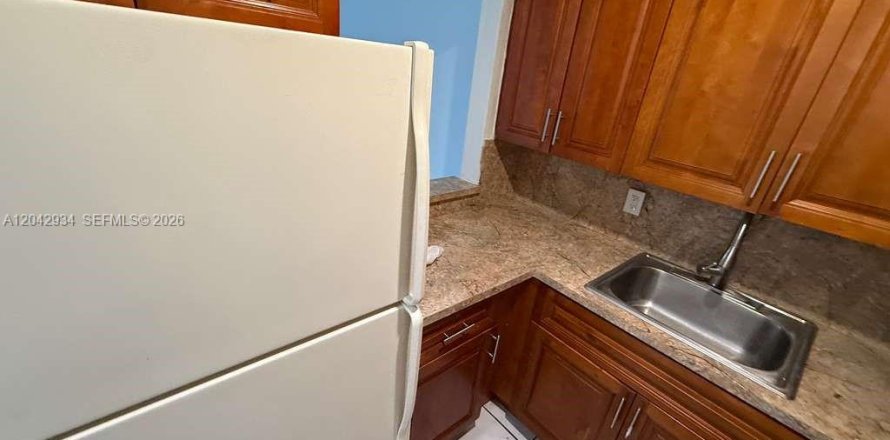Condo à Miami, Floride, 1 chambre  № 2184415