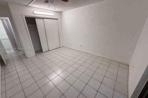Copropriété à louer à Miami, Floride: 1 chambre, 56.39 m2 № 2184415 - photo 7