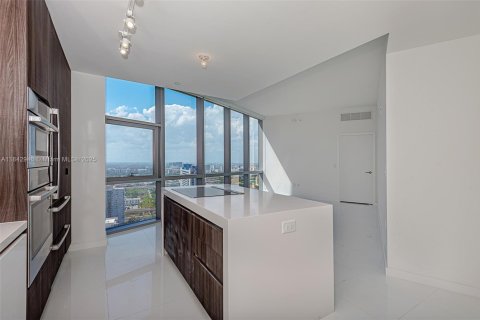 Copropriété à louer à Miami, Floride: 1 chambre № 1939923 - photo 2