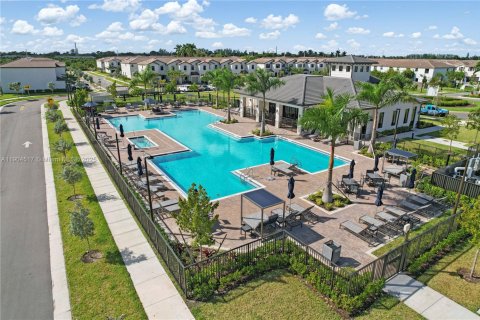 Купить таунхаус в Хомстед, Флорида 3 спальни, 129.41м2, № 1955101 - фото 23