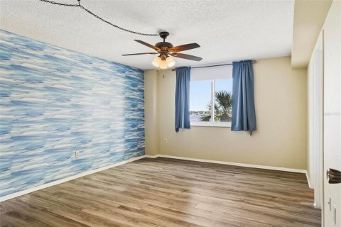 Condo in Daytona Beach, Florida, 2 bedrooms № 2119053 - photo 19