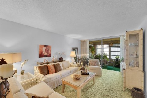 Copropriété à vendre à Tamarac, Floride: 2 chambres, 88.26 m2 № 2250416 - photo 8