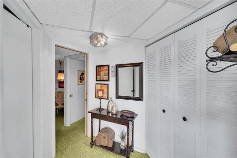 Copropriété à vendre à Tamarac, Floride: 2 chambres, 88.26 m2 № 2250416 - photo 4