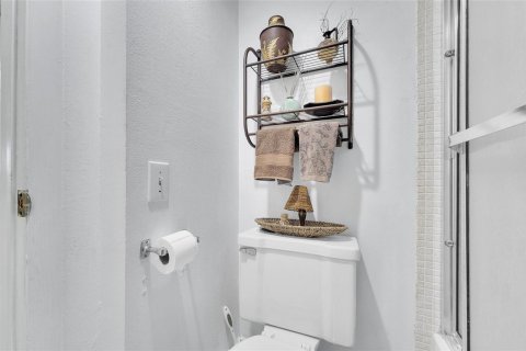 Copropriété à vendre à Tamarac, Floride: 2 chambres, 88.26 m2 № 2250416 - photo 16