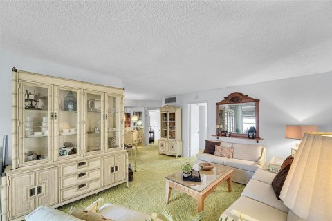 Copropriété à vendre à Tamarac, Floride: 2 chambres, 88.26 m2 № 2250416 - photo 7