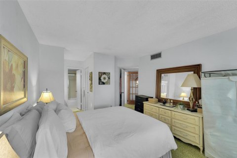Copropriété à vendre à Tamarac, Floride: 2 chambres, 88.26 m2 № 2250416 - photo 13