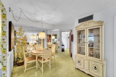 Copropriété à vendre à Tamarac, Floride: 2 chambres, 88.26 m2 № 2250416 - photo 6