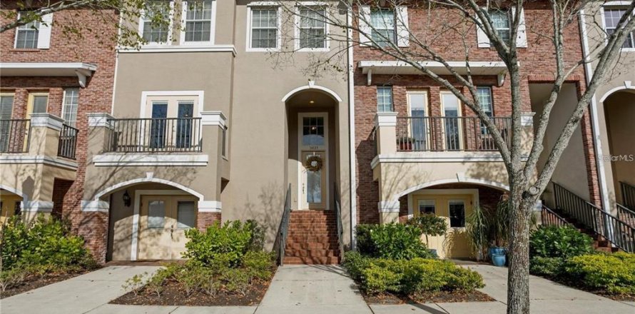 Townhouse in Tampa, Florida 3 bedrooms, 207.26 sq.m. № 1886977