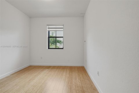 Adosado en venta en Fort Lauderdale, Florida, 3 dormitorios, 142.98 m2 № 2186142 - foto 22