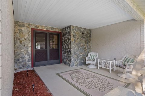House in Spring Hill, Florida 2 bedrooms, 152.55 sq.m. № 2142813 - photo 5