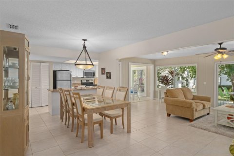 House in Spring Hill, Florida 2 bedrooms, 152.55 sq.m. № 2142813 - photo 15