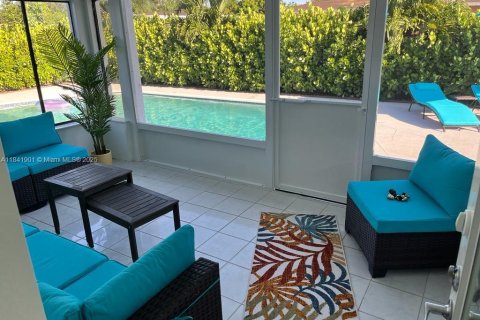 Casa en venta en Pembroke Pines, Florida, 3 dormitorios, 123.56 m2 № 1839519 - foto 16