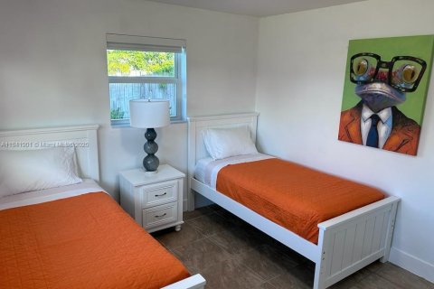 Casa en venta en Pembroke Pines, Florida, 3 dormitorios, 123.56 m2 № 1839519 - foto 14
