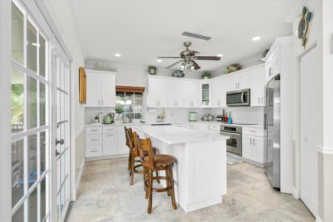 House in West Palm Beach, Florida 4 bedrooms, 306.21 sq.m. № 2187090 - photo 11