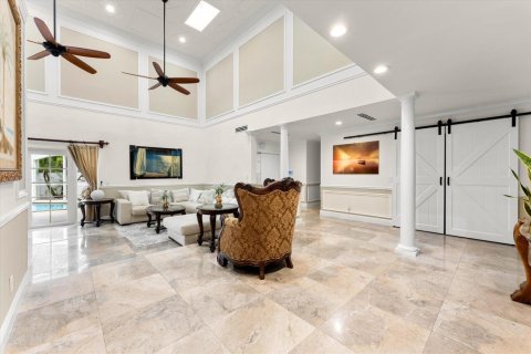 House in West Palm Beach, Florida 4 bedrooms, 306.21 sq.m. № 2187090 - photo 8