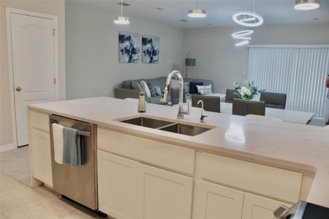 Adosado en venta en Kissimmee, Florida, 3 dormitorios, 163.04 m2 № 1899579 - foto 9