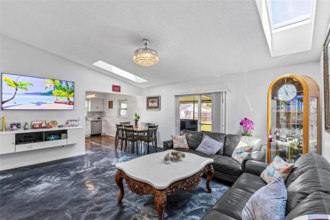 Купить виллу или дом в Палм-Кост, Флорида 3 комнаты, 124.12м2, № 1659847 - фото 9