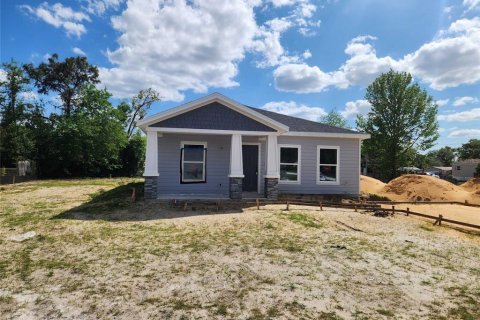 House in Brooksville, Florida 3 bedrooms, 118.82 sq.m. № 1651611 - photo 1