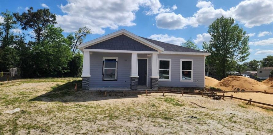 House in Brooksville, Florida 3 bedrooms, 118.82 sq.m. № 1651611