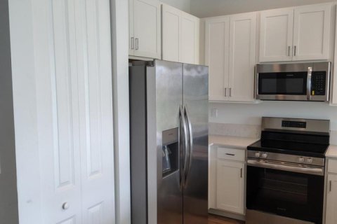 Touwnhouse à louer à St. Lucie, Floride: 3 chambres, 121.52 m2 № 2286882 - photo 5