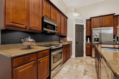 House in Ormond Beach, Florida 4 bedrooms, 243.13 sq.m. № 1904944 - photo 18