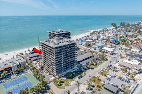 Copropriété à vendre à Treasure Island, Floride: 2 chambres, 140.28 m2 № 1843644 - photo 1