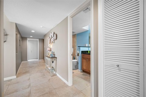 Copropriété à vendre à Treasure Island, Floride: 2 chambres, 140.28 m2 № 1843644 - photo 23