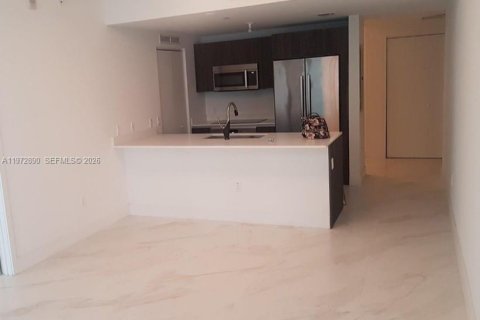 Купить кондоминиум в Майами, Флорида 2 спальни, 82.5м2, № 2041191 - фото 2