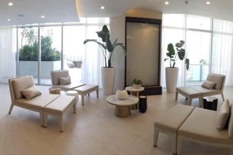 Купить кондоминиум в Майами, Флорида 2 спальни, 82.5м2, № 2041191 - фото 18