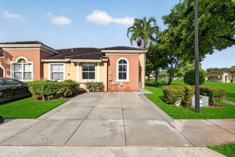 Adosado en venta en Homestead, Florida, 3 dormitorios, 116.13 m2 № 2382051 - foto 2