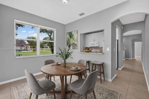 Adosado en venta en Homestead, Florida, 3 dormitorios, 116.13 m2 № 2382051 - foto 13