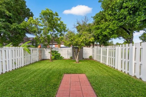 Adosado en venta en Homestead, Florida, 3 dormitorios, 116.13 m2 № 2382051 - foto 18