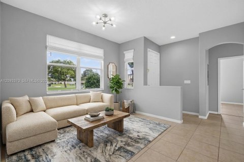 Adosado en venta en Homestead, Florida, 3 dormitorios, 116.13 m2 № 2382051 - foto 3