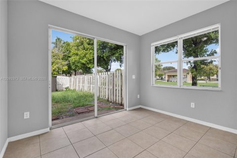 Adosado en venta en Homestead, Florida, 3 dormitorios, 116.13 m2 № 2382051 - foto 14