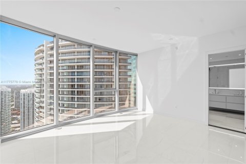 Copropriété à louer à Miami, Floride: 2 chambres, 198.16 m2 № 1612346 - photo 18