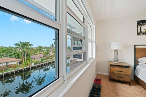 Condo in Fort Lauderdale, Florida, 2 bedrooms  № 2004917 - photo 27