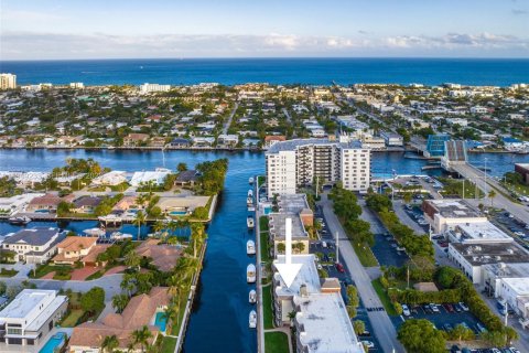 Condo in Fort Lauderdale, Florida, 2 bedrooms  № 2004917 - photo 5