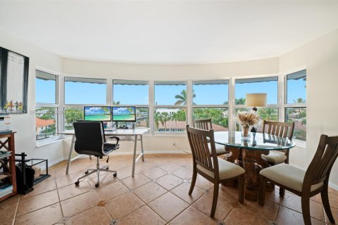 Condo in Fort Lauderdale, Florida, 2 bedrooms  № 2004917 - photo 14