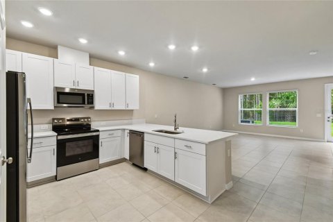 Adosado en venta en Daytona Beach, Florida, 3 dormitorios, 164.34 m2 № 2108808 - foto 5