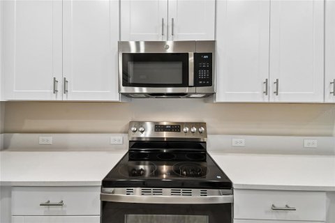 Adosado en venta en Daytona Beach, Florida, 3 dormitorios, 164.34 m2 № 2108808 - foto 8
