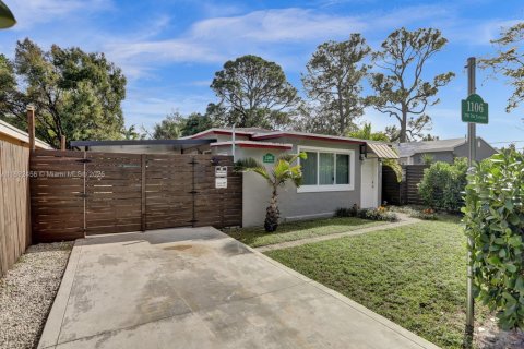 House in Fort Lauderdale, Florida 2 bedrooms, 91.42 sq.m. № 2013793