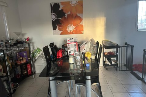 Casa en venta en Miami, Florida, 3 dormitorios, 92.16 m2 № 1922277 - foto 6