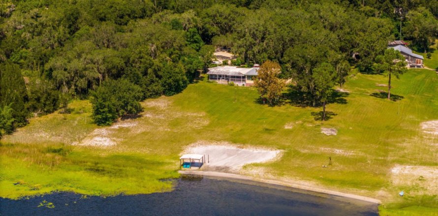 Casa en Keystone Heights, Florida 2 dormitorios, 246.56 m2 № 801063