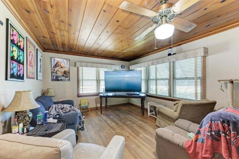 Villa ou maison à vendre à Bradenton, Floride: 5 chambres, 268.12 m2 № 824357 - photo 15